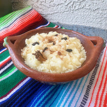 Load image into Gallery viewer, Arroz con Leche Cazuelita Candle
