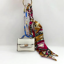 Load image into Gallery viewer, Lucía Purse Keychain