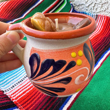 Load image into Gallery viewer, Abuela Chocolate - Medium Taza/Jarro Candle