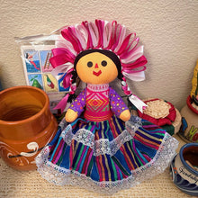 Load image into Gallery viewer, Muñeca LeLe