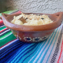 Load image into Gallery viewer, Arroz con Leche Cazuelita Candle