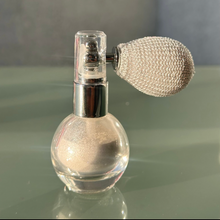 Load image into Gallery viewer, Loose Powder Highlighter Spray
