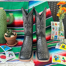 Load image into Gallery viewer, Caiman Men Boots (Black)