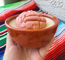 Load image into Gallery viewer, Concha Bowl De Barro Candle
