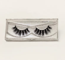 Load image into Gallery viewer, Classy Mink 3D Eyelashes