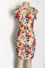 Load image into Gallery viewer, Shay Flower Dress
