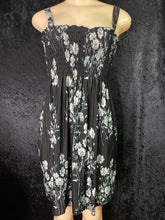 Load image into Gallery viewer, Black and White Floral Dress