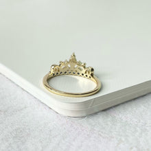 Load image into Gallery viewer, Crown Rhinestone Ring