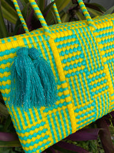 Load image into Gallery viewer, Aviana Handwoven Purse