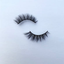 Load image into Gallery viewer, Dreamer - 3D Faux Mink Eyelashes