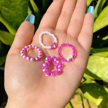 Load image into Gallery viewer, Pink Flower Beaded Ring Set