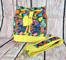 Load image into Gallery viewer, yellow artisanal purse with bird design