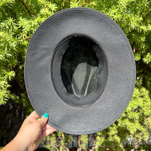 Load image into Gallery viewer, Dream Of Flowers Sombrero