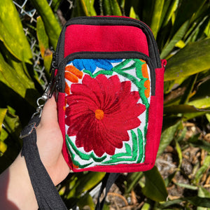 Celaya Phone Crossbody Bag