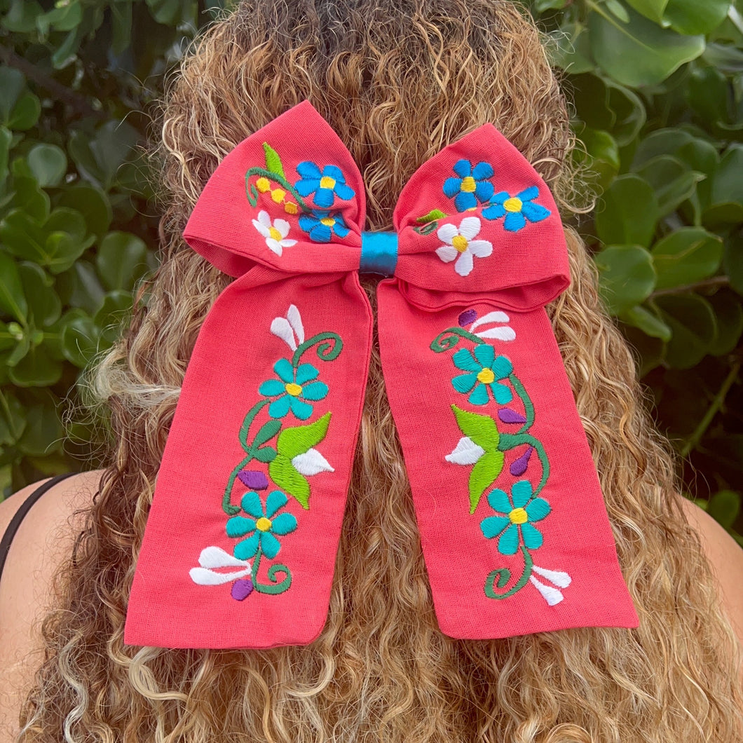 Querida XL Embroidered Bow Hair Clip