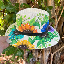 Load image into Gallery viewer, Flower Love Sombrero